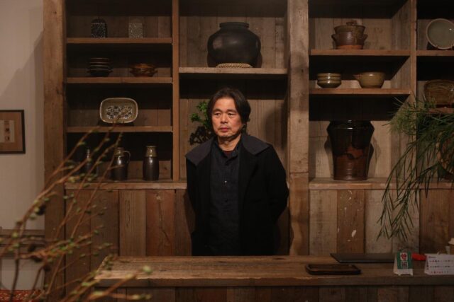 工芸喜頓 - 東京都世田谷にある民藝の器を扱う店舗 陶器、吹きガラス